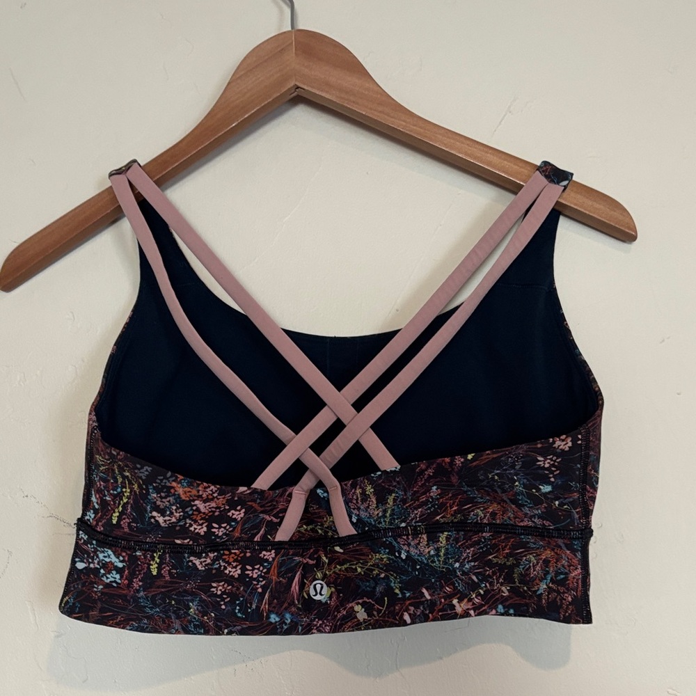 lululemon athletica Energy B-D Cup Sports Bra - Picture 3 of 4